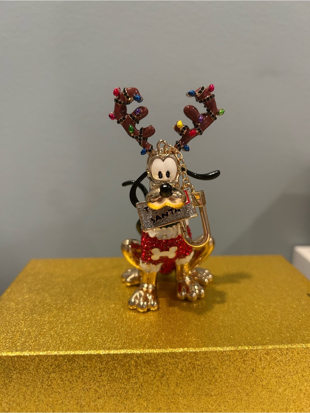 Pluto Holiday Reindeer Brooch - Gold & Red
